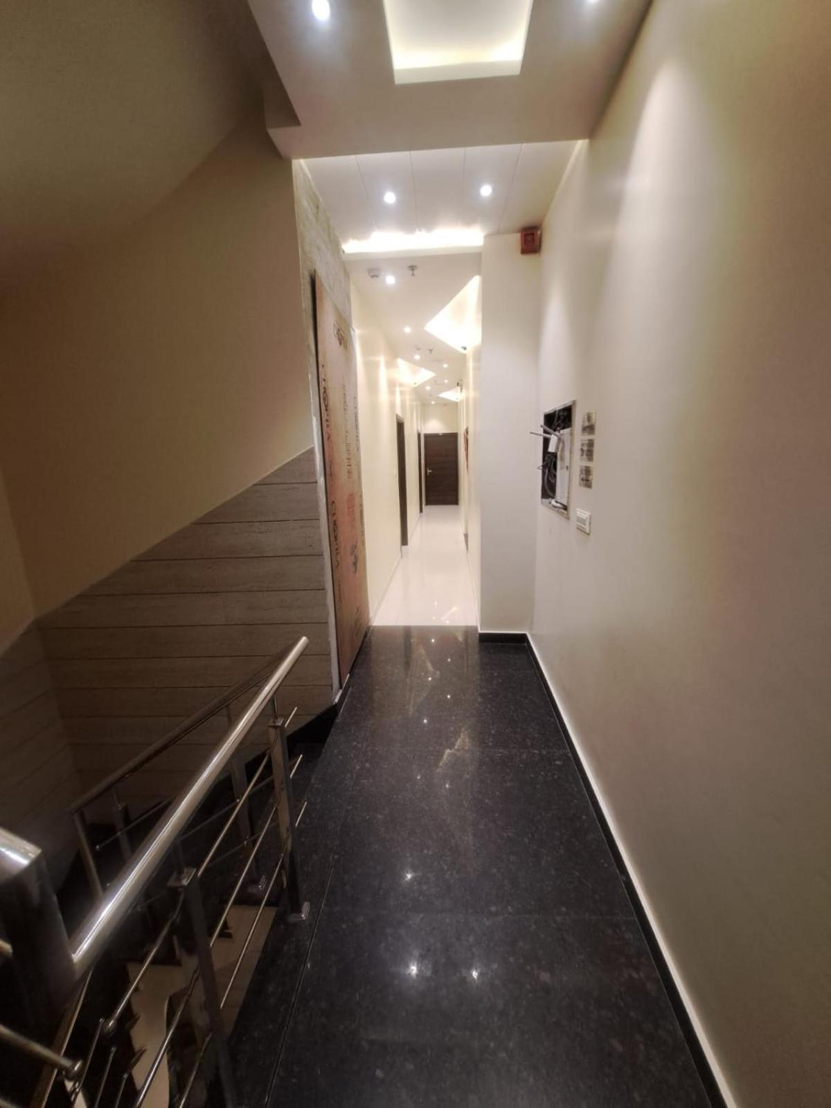Hotel Blossom Inn Amritsar Exterior photo